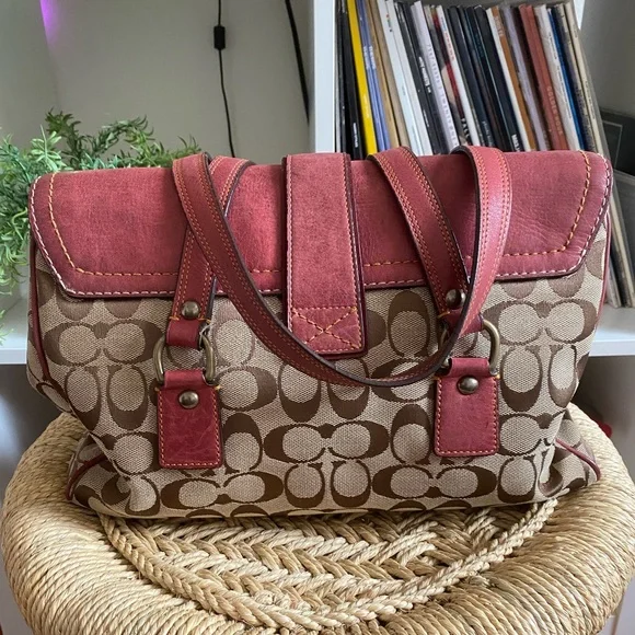 COACH Vintage Y2K Special Edition Fall 2004 Burgundy Suede Monogram Shoulder Bag - Picture 3 of 16